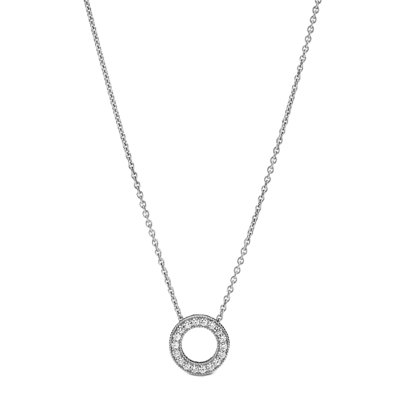 Made of 18k white gold, the pendant measures 2.5 cm in diameter and is encrusted with 36 diamonds totaling 0.75 carats.