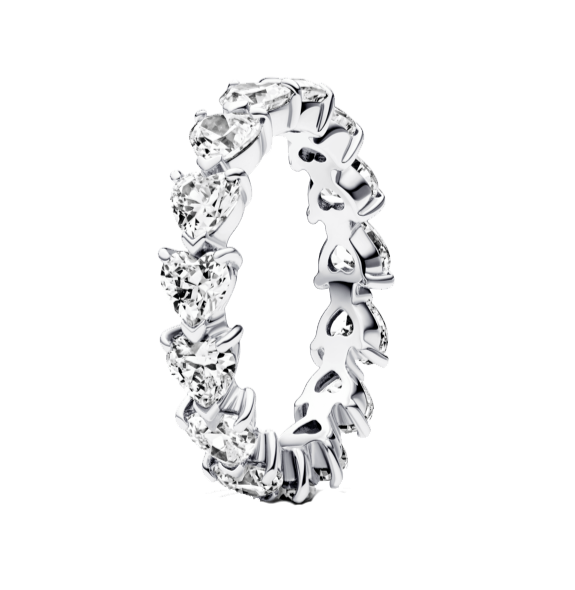 An eighteen-carat white gold ring with diamonds cut into hearts, bringing the total carat weight to 1.3.